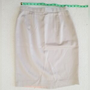 Clleone. Size M/8. 100% Wool Pencil Skirt.